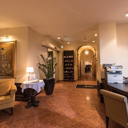 Hotel Goldener Loewe Майсен Екстериор снимка