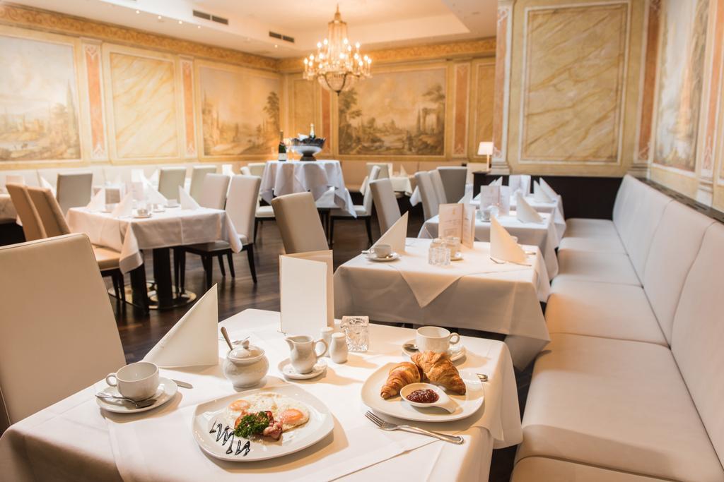 Hotel Goldener Loewe Майсен Екстериор снимка