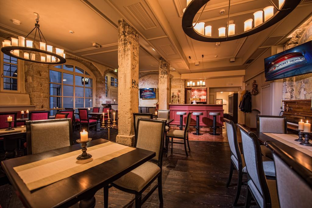 Hotel Goldener Loewe Майсен Екстериор снимка